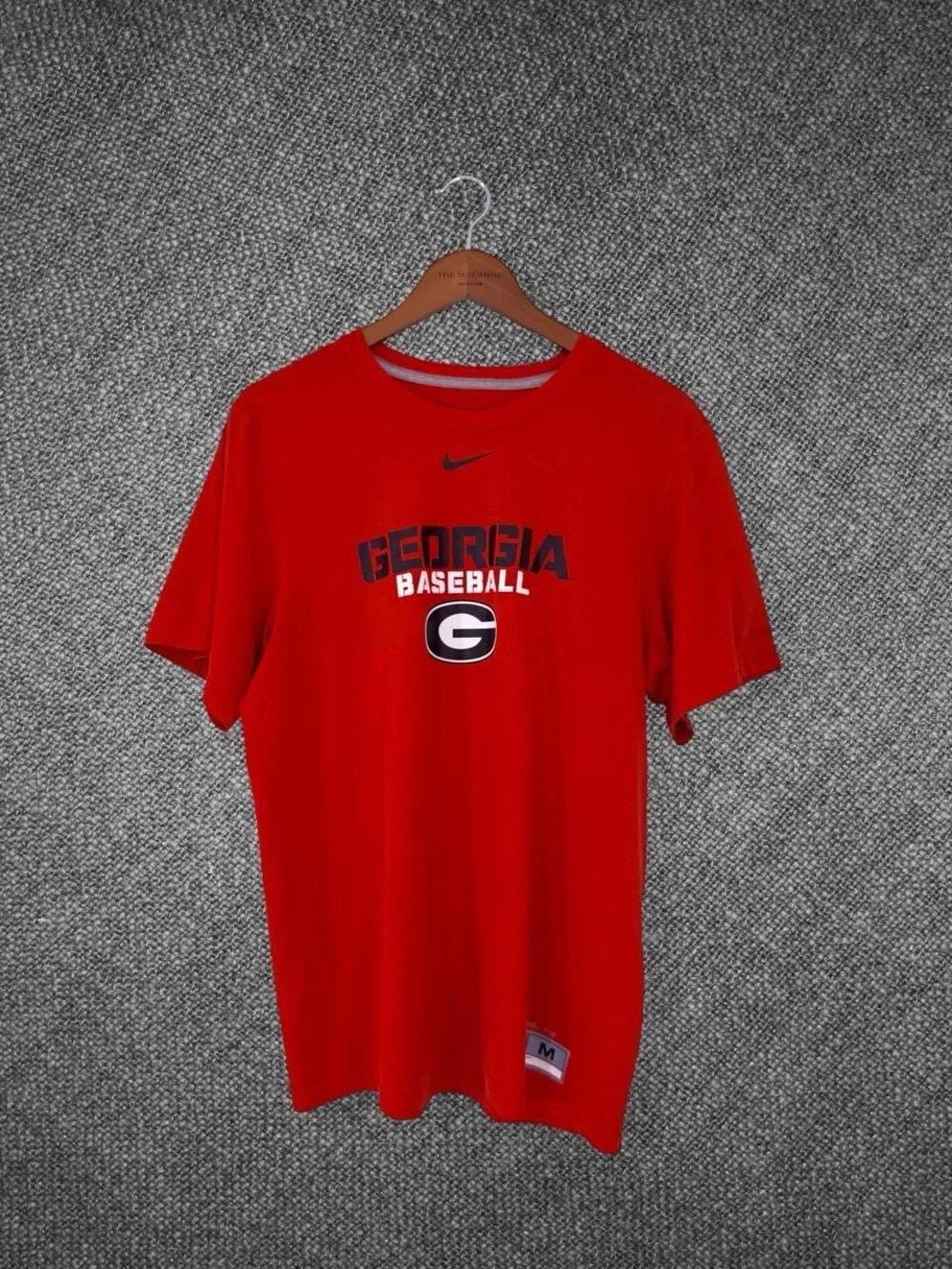 Nike Dri-FIT Georgia Bulldogs Baseball Graphic Performance T-Shirt Size Medium